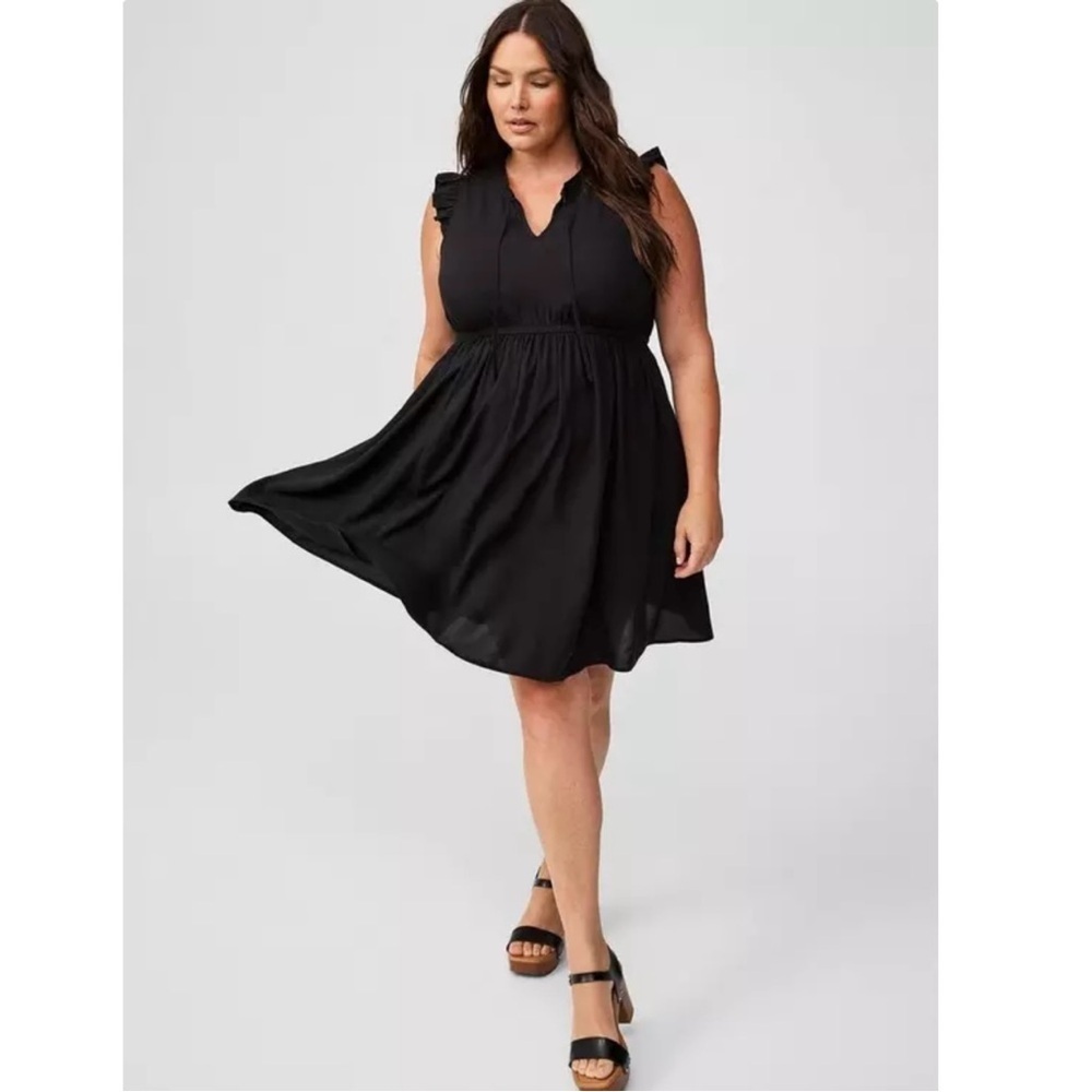 Torrid Mini Challis Keyhole Tiered Skater Dress Women’s Plus Size 3 Black